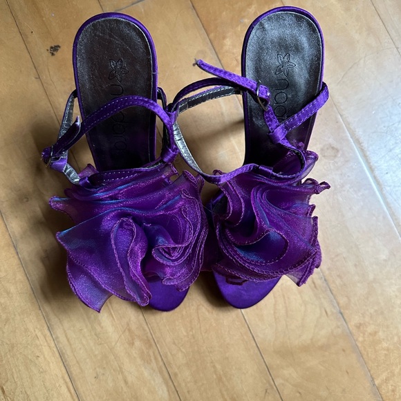 Ruffle heels - Picture 3 of 3